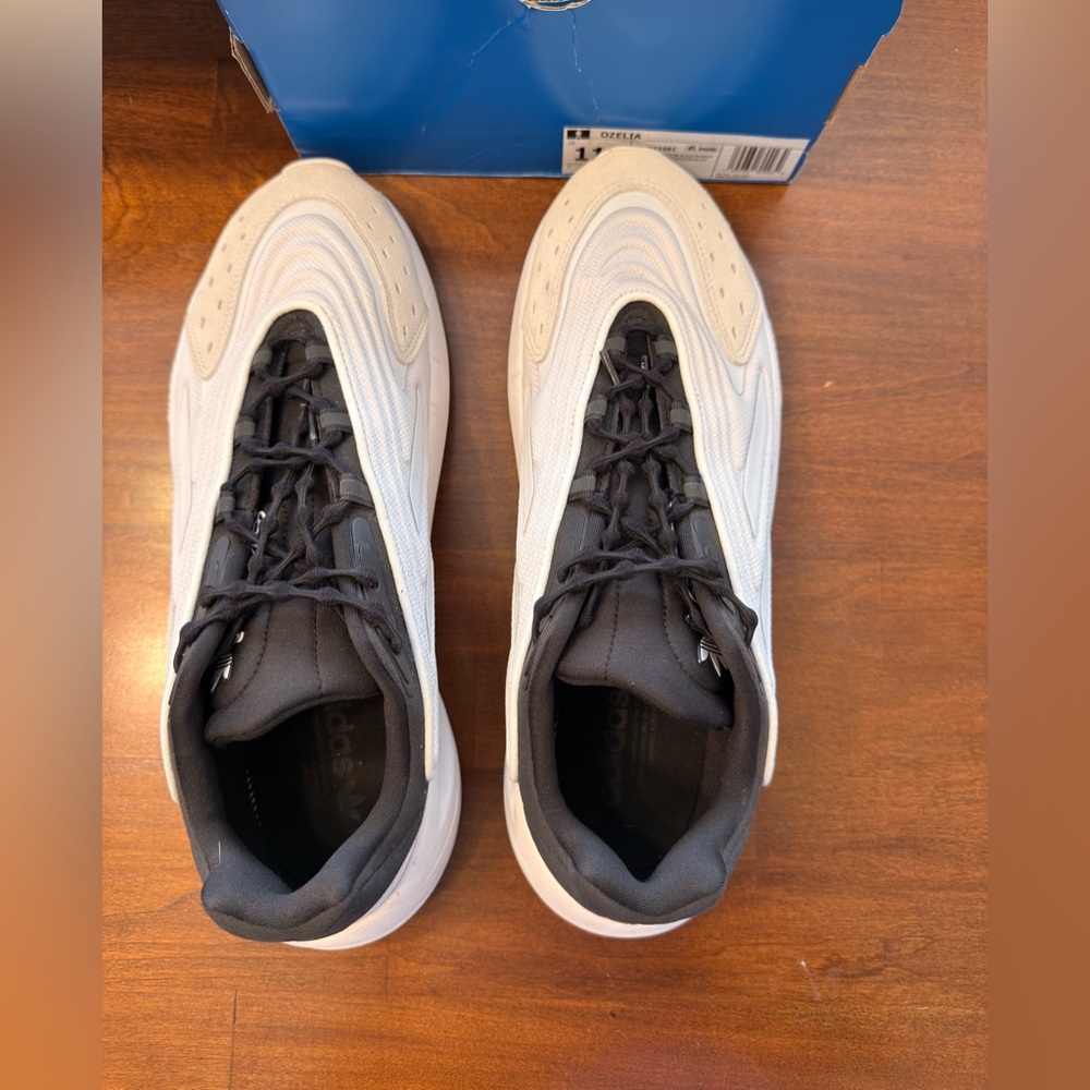 Adidas Men's Black and Cream Sneakers